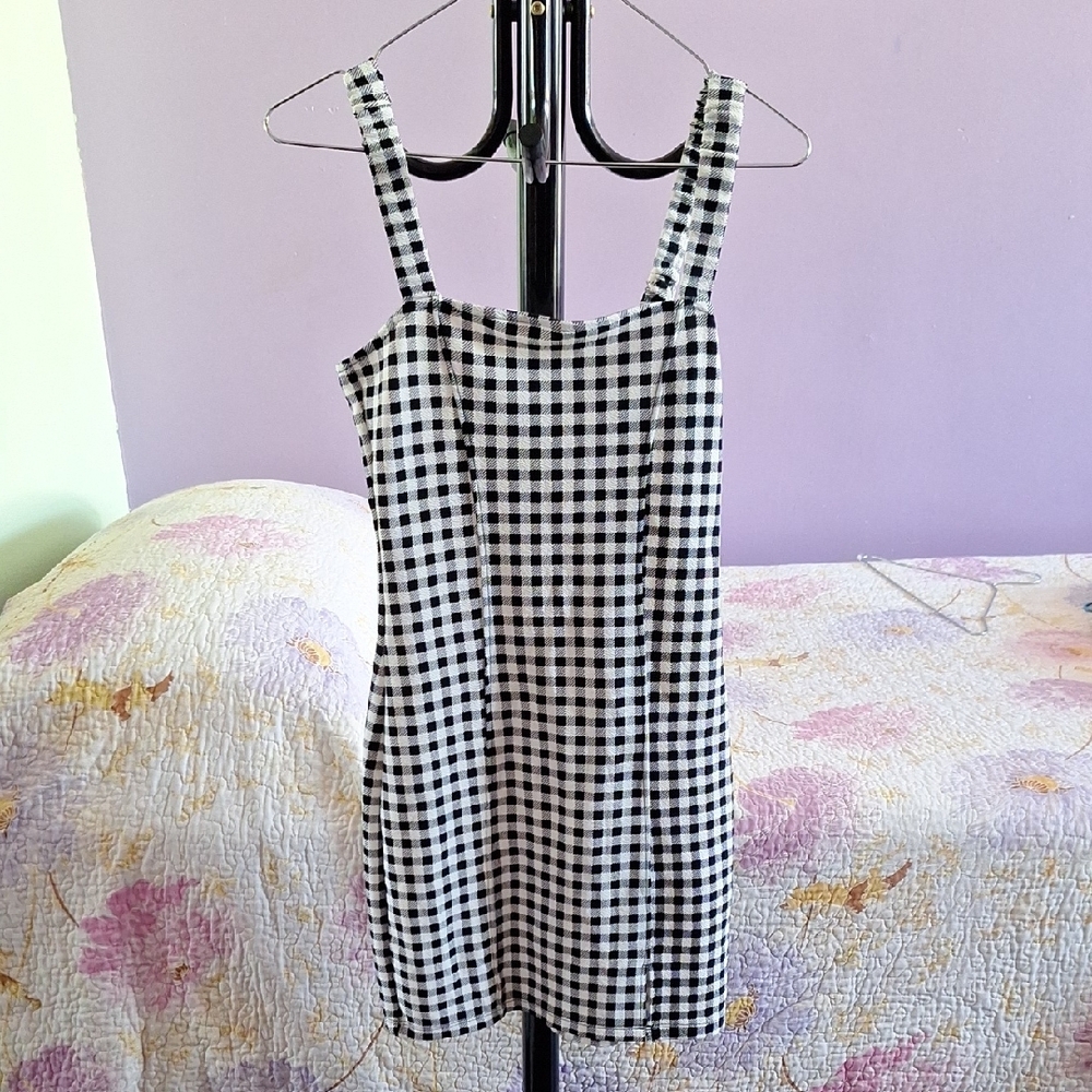 Black and White Sheath Mini Dress with Square Neck